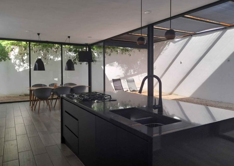 Casa en Venta en Cholul - Cocina con Vista a la terraza - Jan