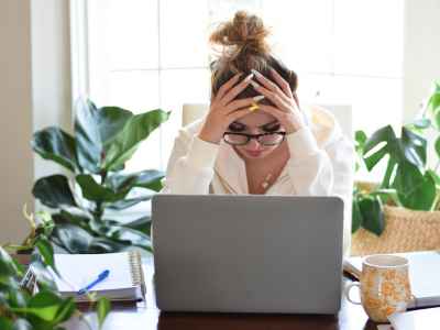 Inversionista que quiere comprar departamento en Mérida, agobiado de tantas opciones que aparecen en google, y preocupado por no saber con quién comprar,