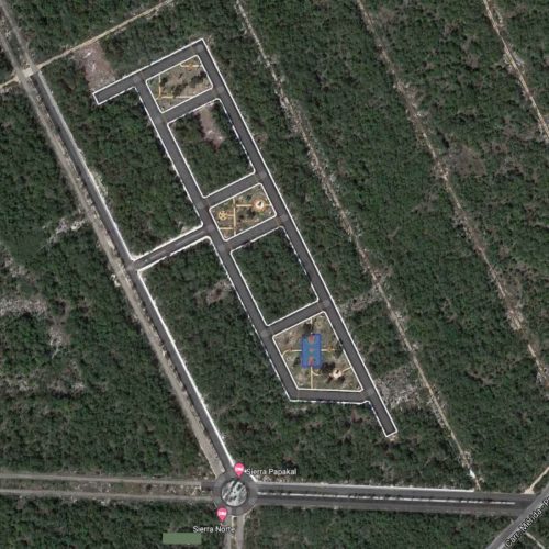 Imagen aérea de la privada en donde se encuentra este terreno en venta en Mérida.