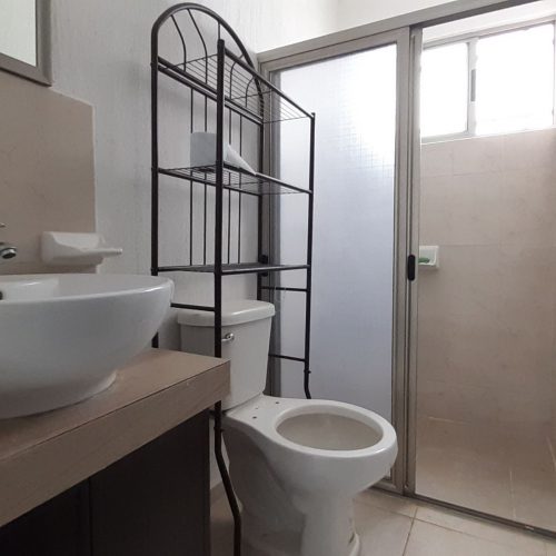 casa-renta-los-heroes-baño