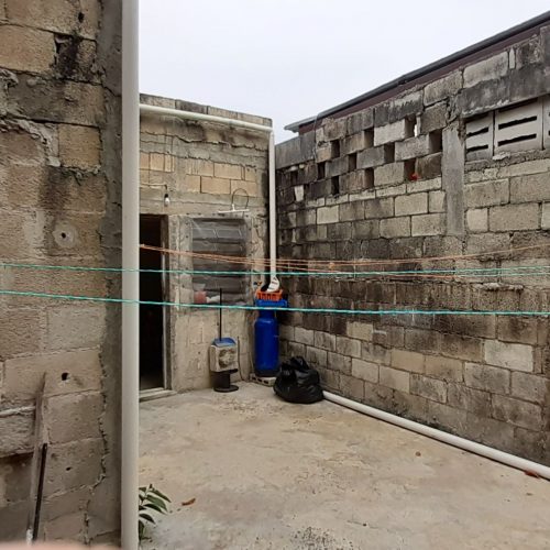 Imagen 3 de la terraza trasera de la casa en venta en el centro de Mérida, cerca de la Ermita, ideal para remodelar.